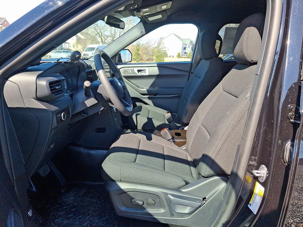 New 2025 Ford Explorer 4WD Police Interceptor image 9