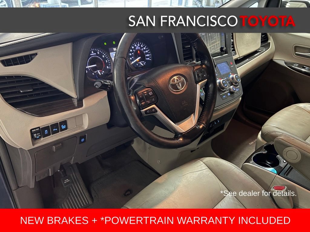 Used 2016 Toyota Sienna XLE Premium FWD image 13