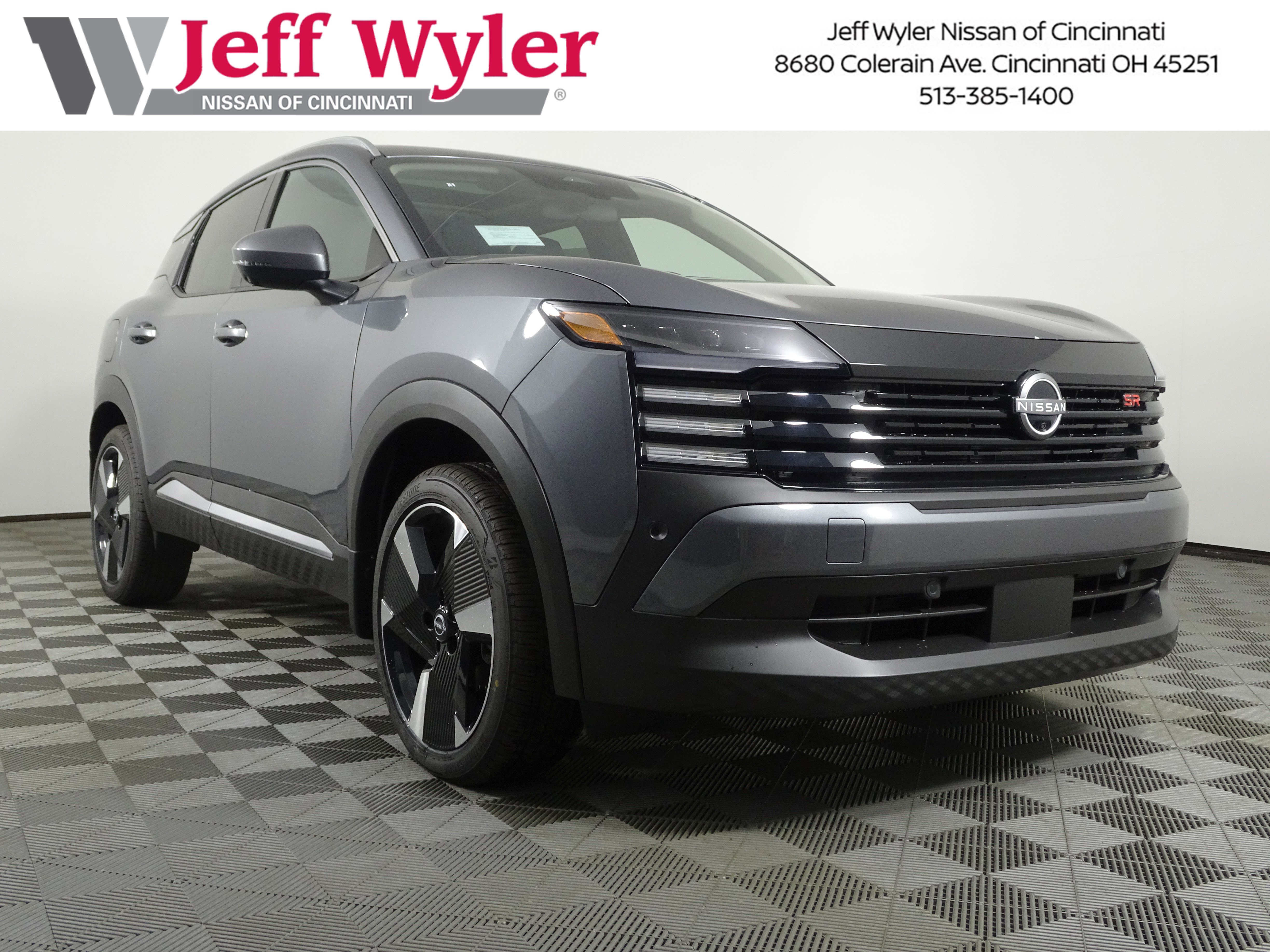 New 2025 Nissan Kicks SR w/ SR Premium Package