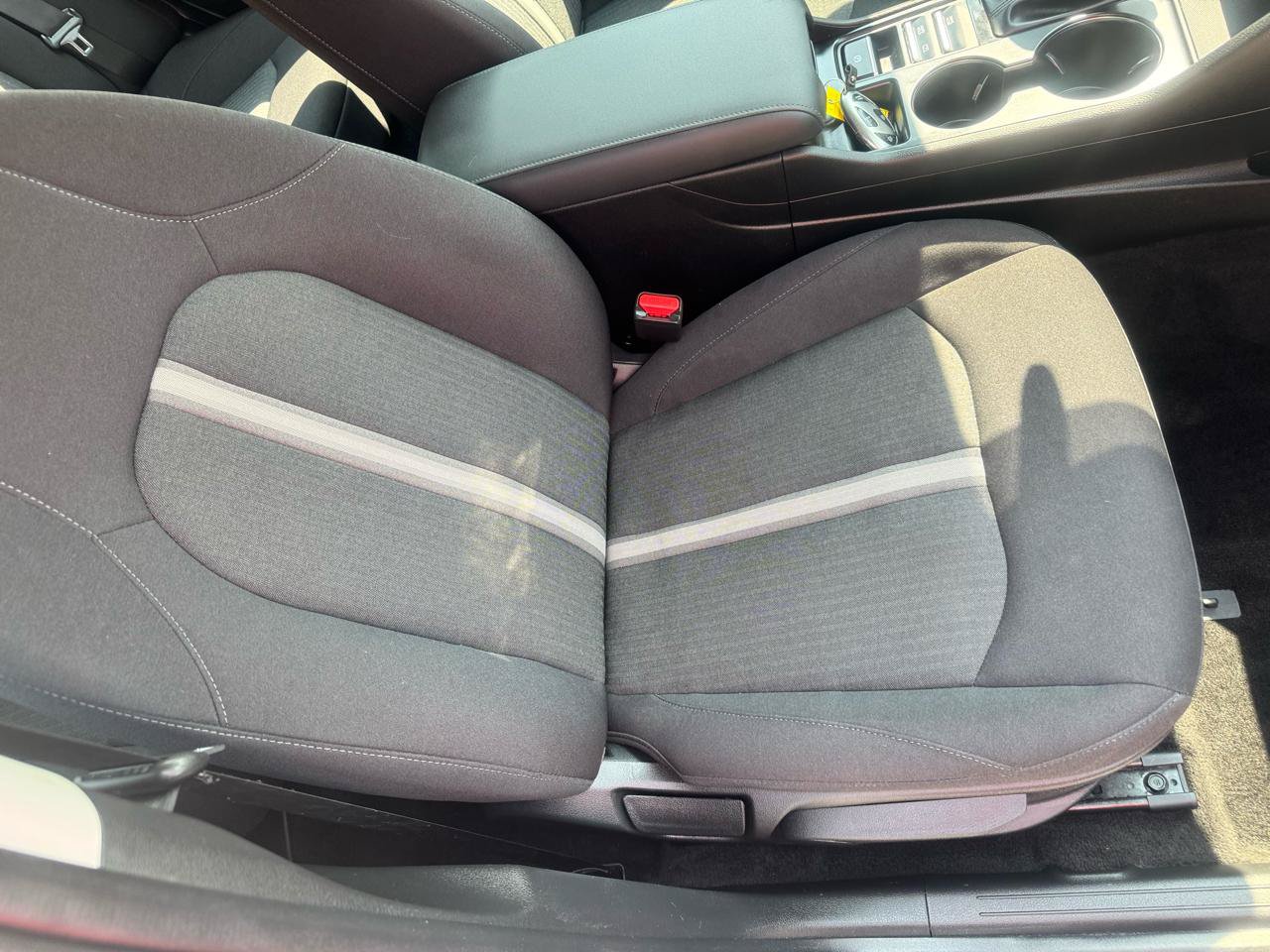 Used 2025 Hyundai Sonata SE FWD image 25