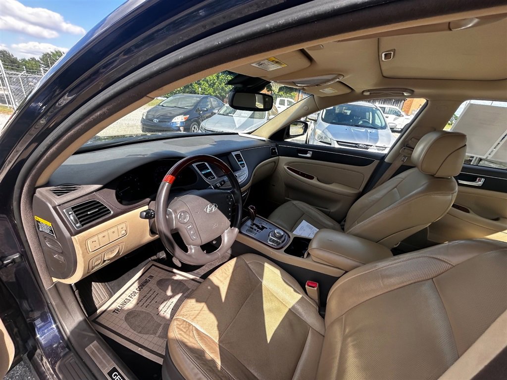 Used 2012 Hyundai Genesis 4.6 RWD image 14