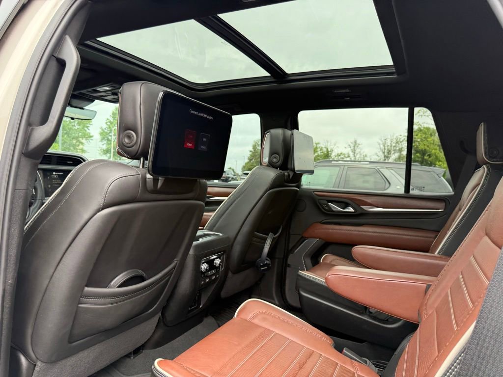 Used 2024 GMC Yukon Denali Ultimate AWD/4WD image 26