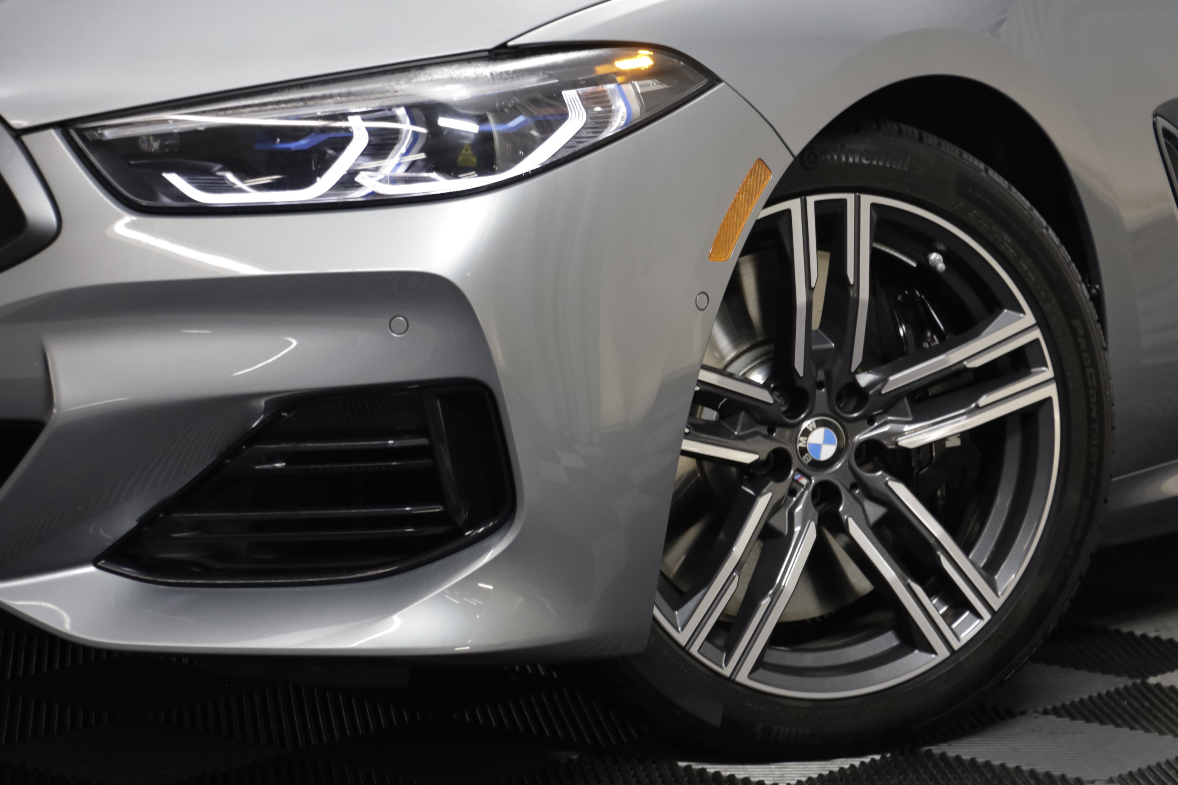 Used 2026 BMW 840i xDrive Convertible w/ Comfort Seating Package AWD/4WD image 3