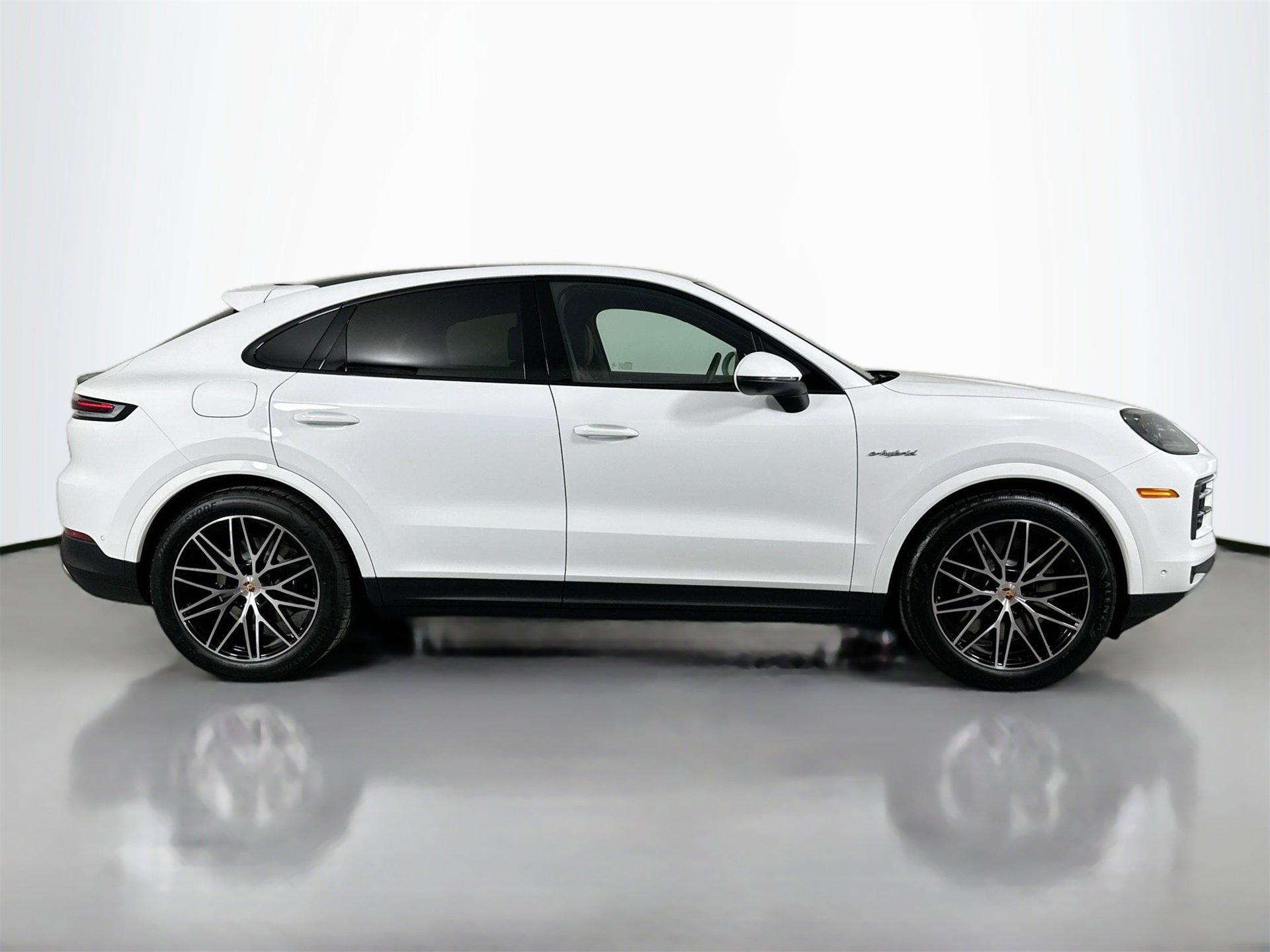 New 2026 Porsche Cayenne E-Hybrid Coupe image 8