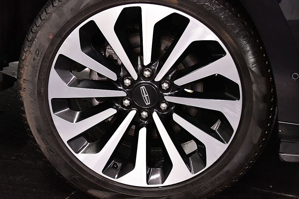 Used 2024 Lincoln Navigator Reserve image 9