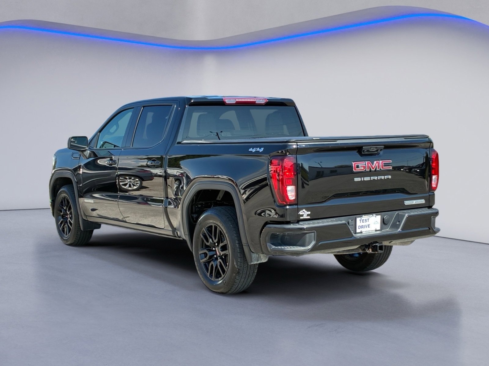 Used 2024 GMC Sierra 1500 Elevation AWD/4WD image 6