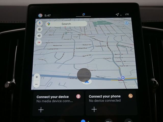 New 2026 Volvo XC90 B5 Plus w/ Protection Package Premier image 15