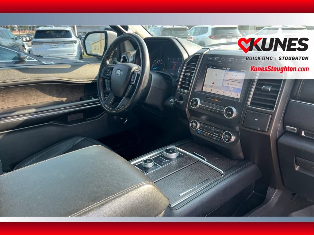 Used 2019 Ford Expedition Limited w/ Equipment Group 301A AWD/4WD image 41