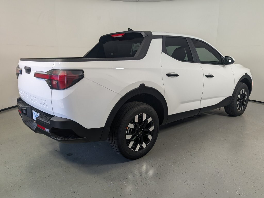 New 2027 Hyundai Santa Cruz SE FWD image 6