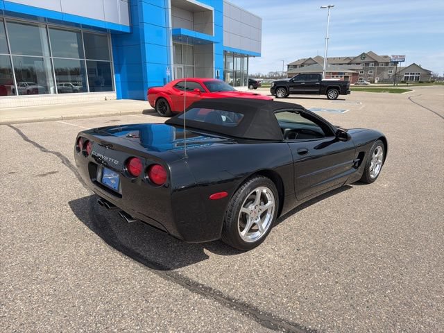 Used 2001 Chevrolet Corvette Convertible w/ Preferred Equipment Group2 RWD image 16