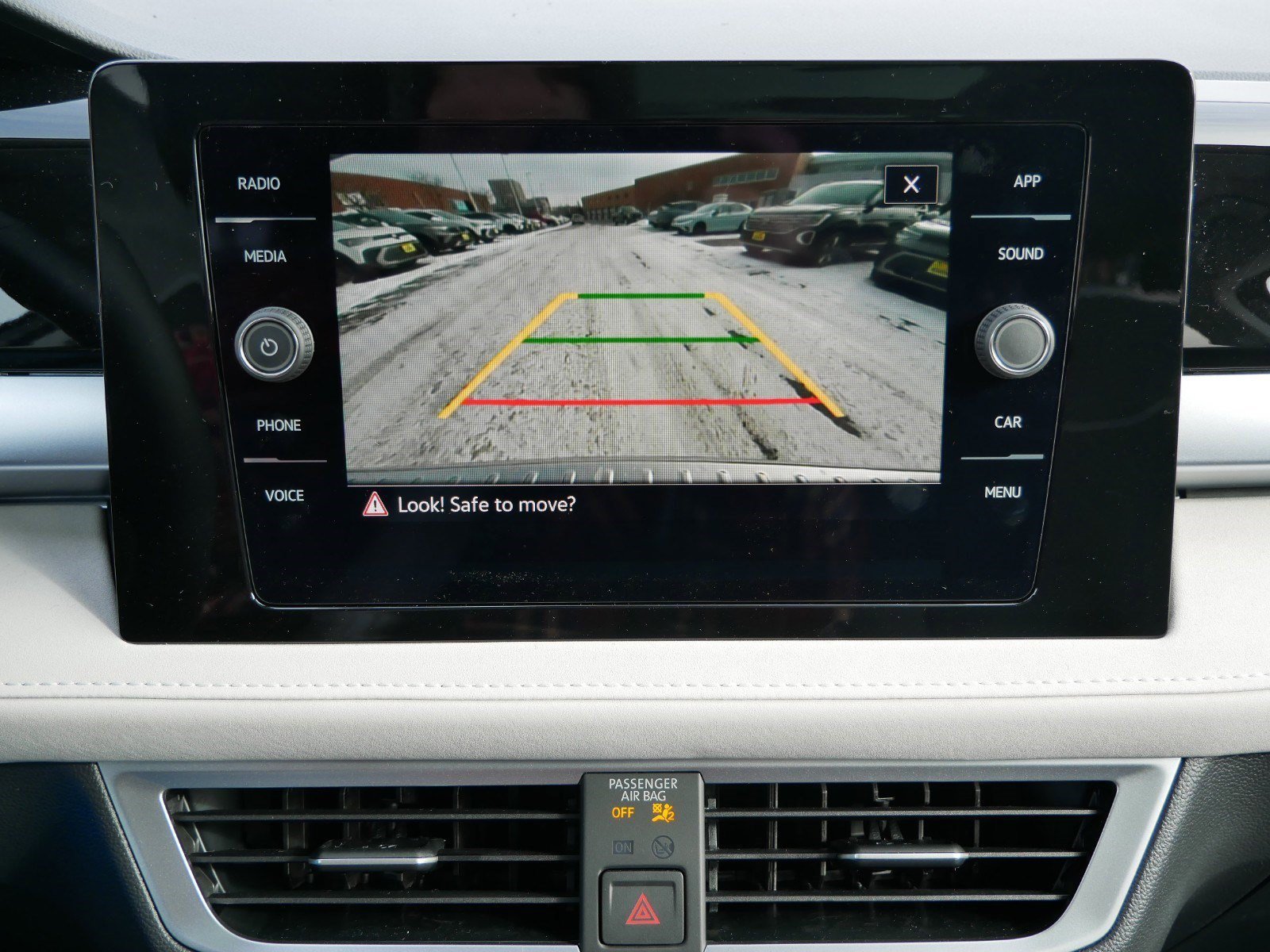 New 2026 Volkswagen Taos SE AWD/4WD image 9