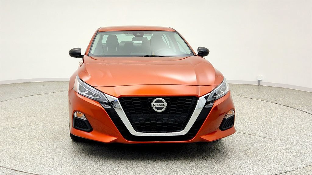Used 2022 Nissan Altima 2.5 SR FWD image 2
