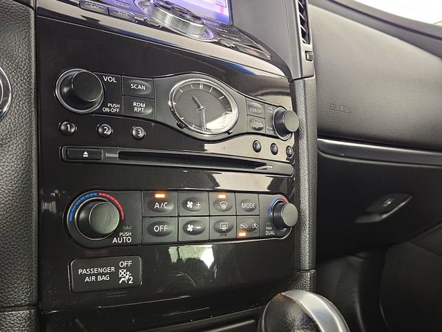 Used 2014 INFINITI QX70 AWD w/ Premium Package image 20