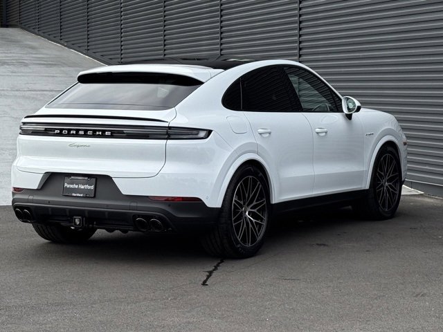 New 2026 Porsche Cayenne E-Hybrid Coupe image 7