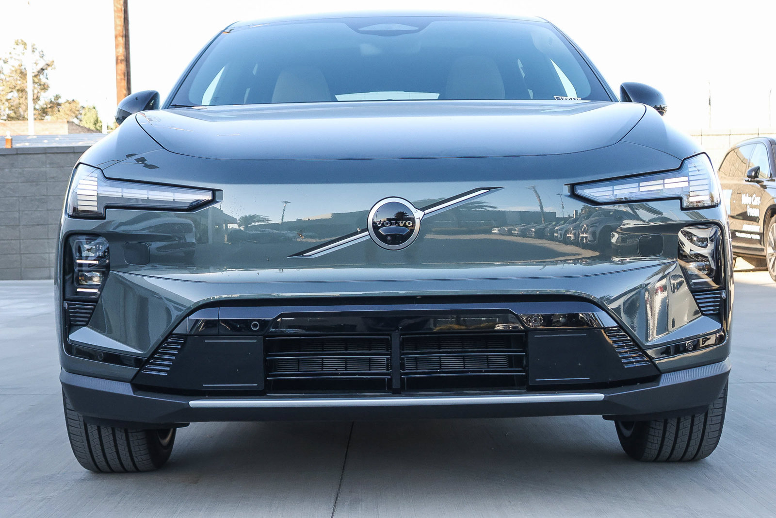 New 2027 Volvo EX60 Ultra AWD/4WD image 2