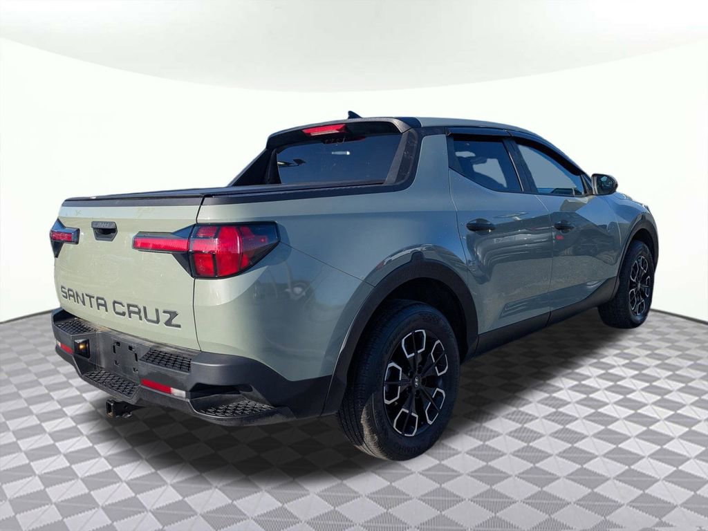 Used 2024 Hyundai Santa Cruz SE FWD image 3