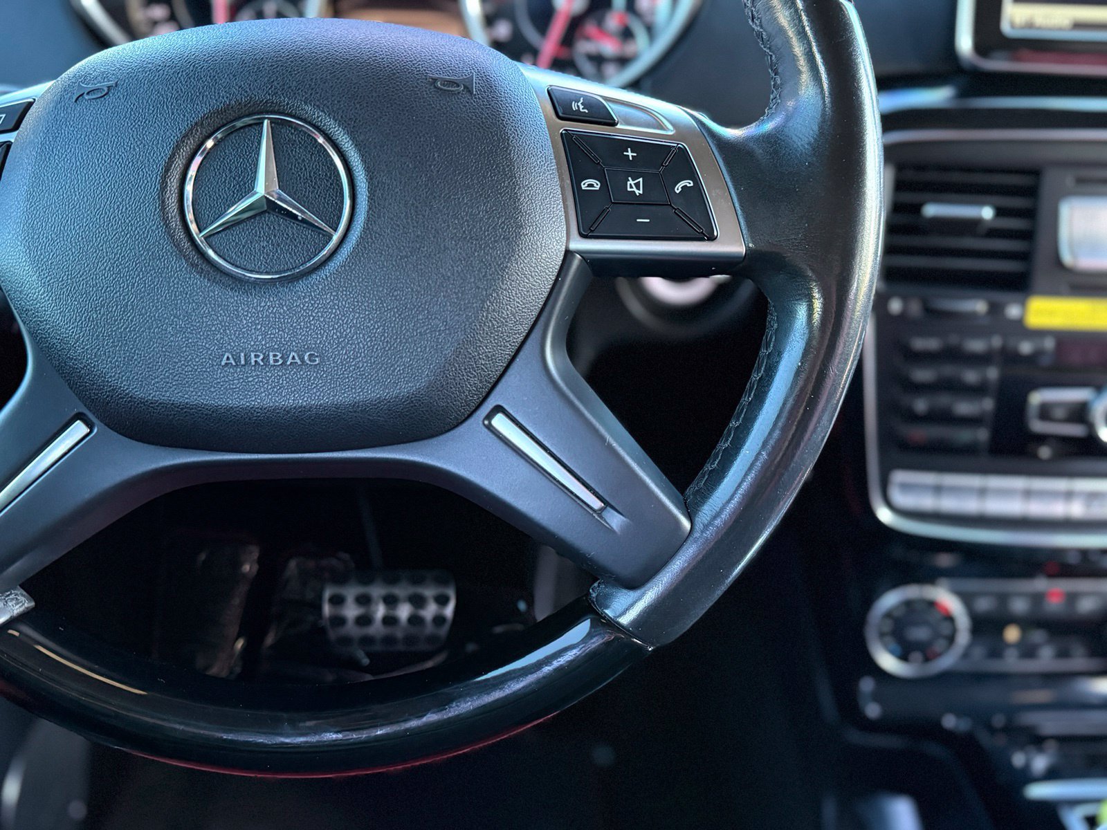 Used 2014 Mercedes-Benz G 63 AMG 4MATIC image 27