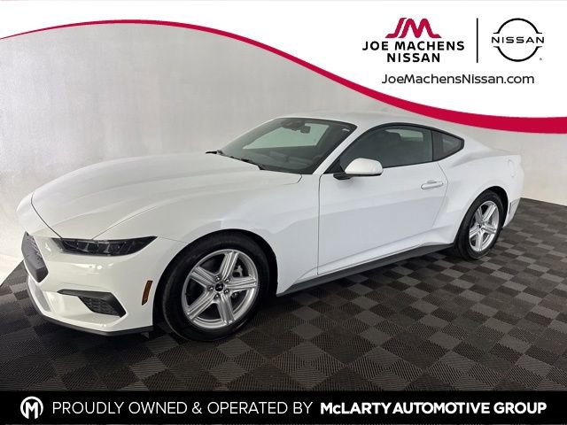 Used 2026 Ford Mustang Coupe RWD image 3