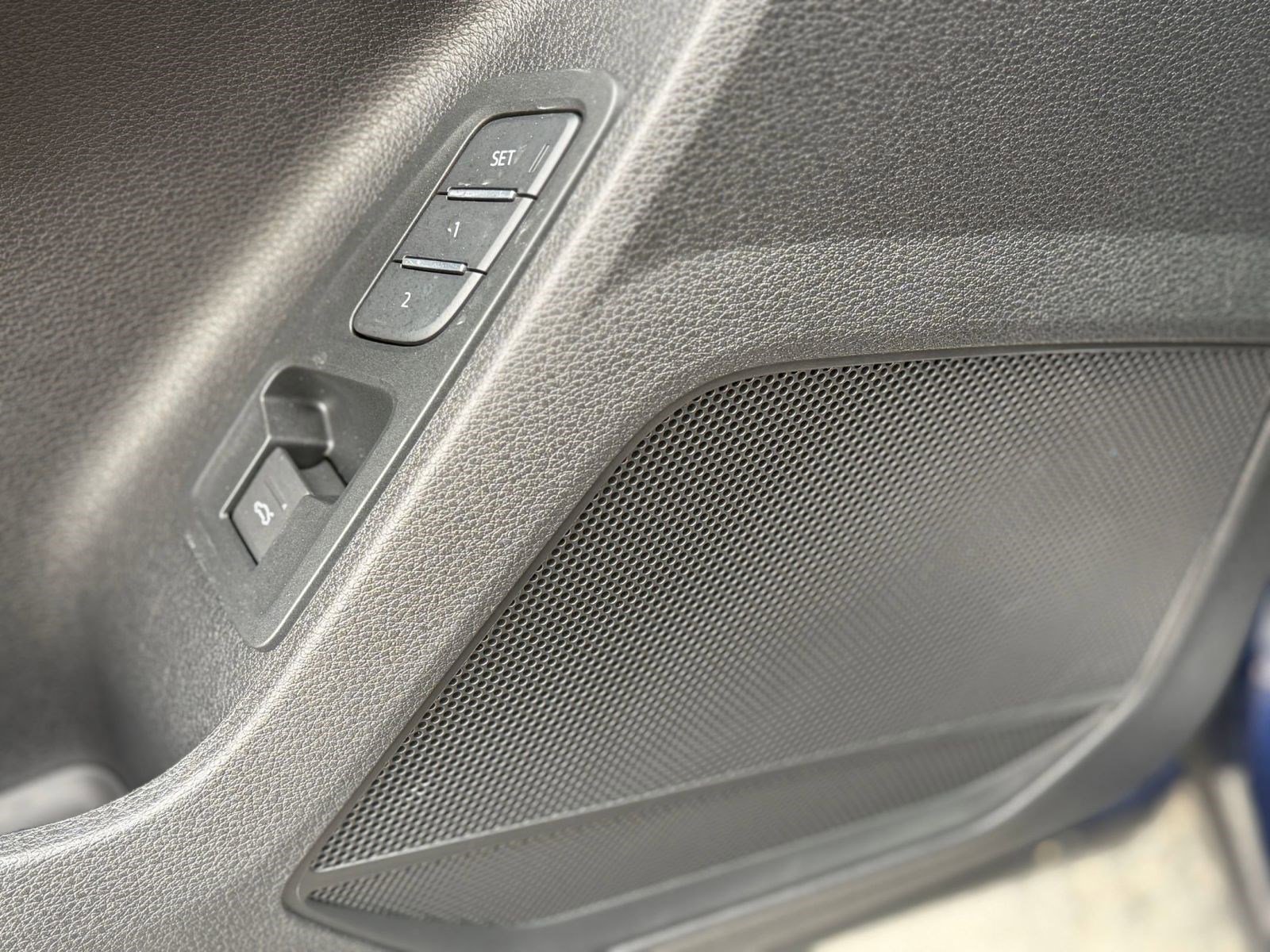 Certified 2025 Audi Q3 2.0T Premium w/ Convenience Package image 24