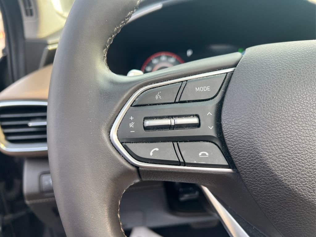 Used 2023 Hyundai Santa Fe Limited image 25