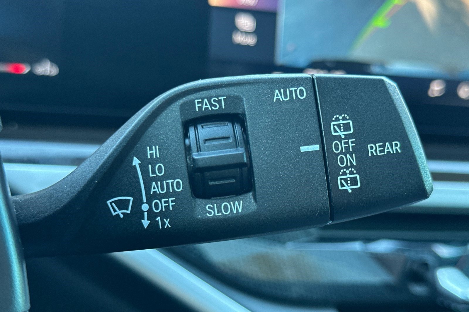 Used 2025 BMW X7 xDrive40i w/ Parking Assistance Package image 33