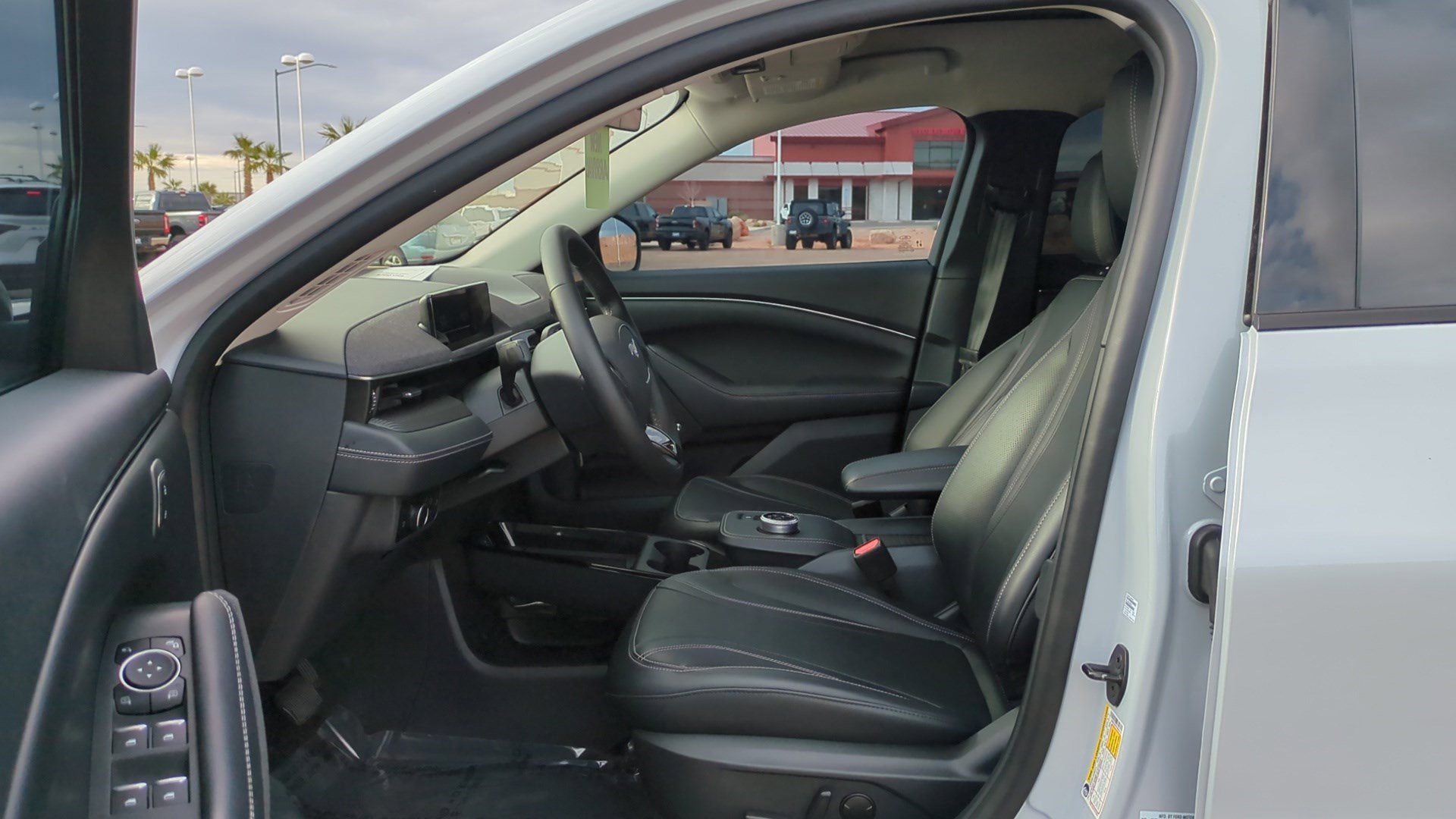 Used 2023 Ford Mustang Mach-E Premium image 15