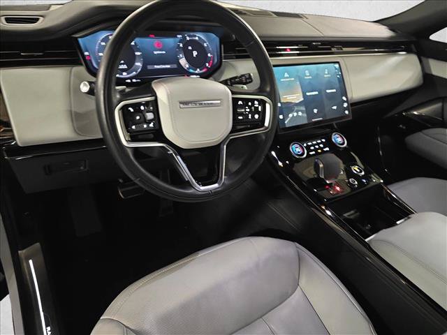 Used 2023 Land Rover Range Rover Sport SE AWD/4WD image 17