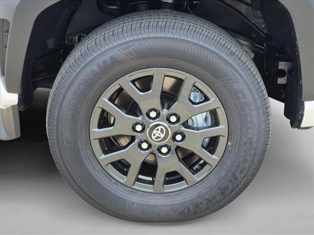 New 2026 Toyota 4Runner SR5 AWD/4WD image 9