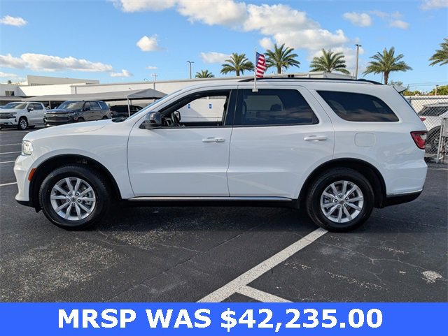 Used 2023 Dodge Durango SXT image 4
