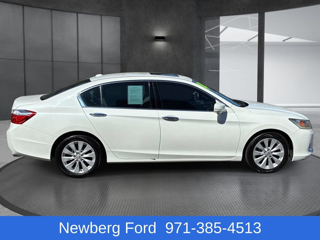 Used 2014 Honda Accord Touring image 4