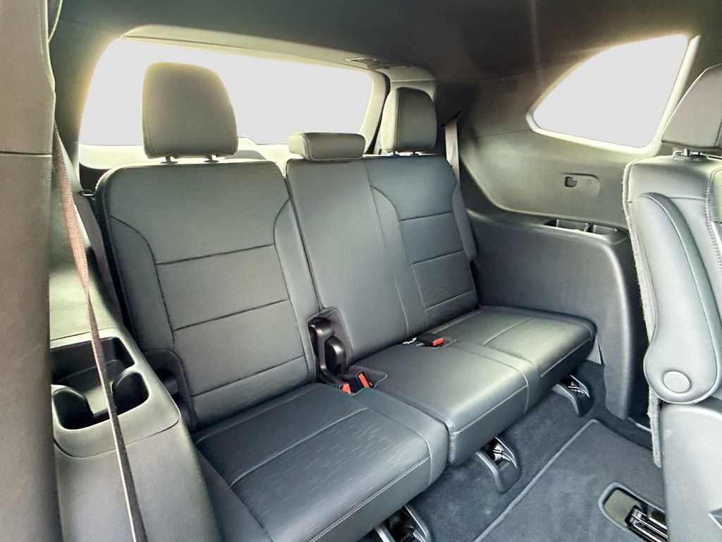Used 2025 Buick Enclave Sport Touring image 28