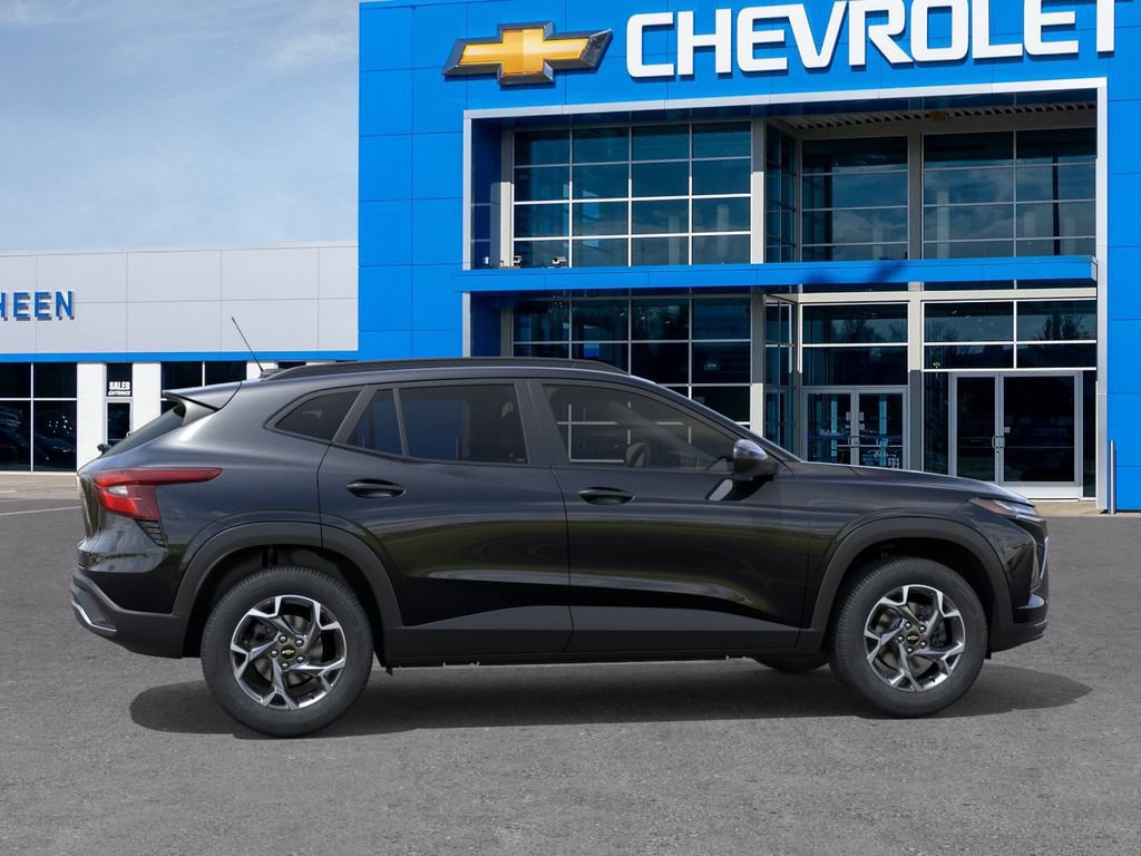 New 2026 Chevrolet Trax LT FWD image 5
