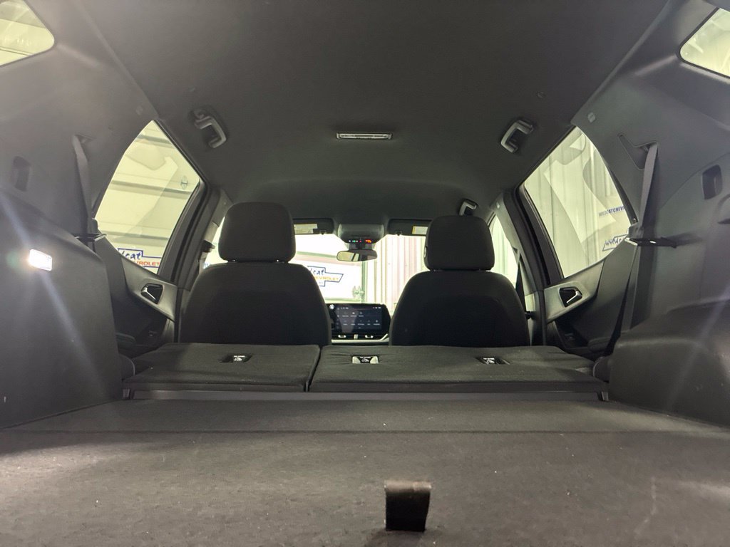 Used 2026 Chevrolet Equinox LT AWD/4WD image 33
