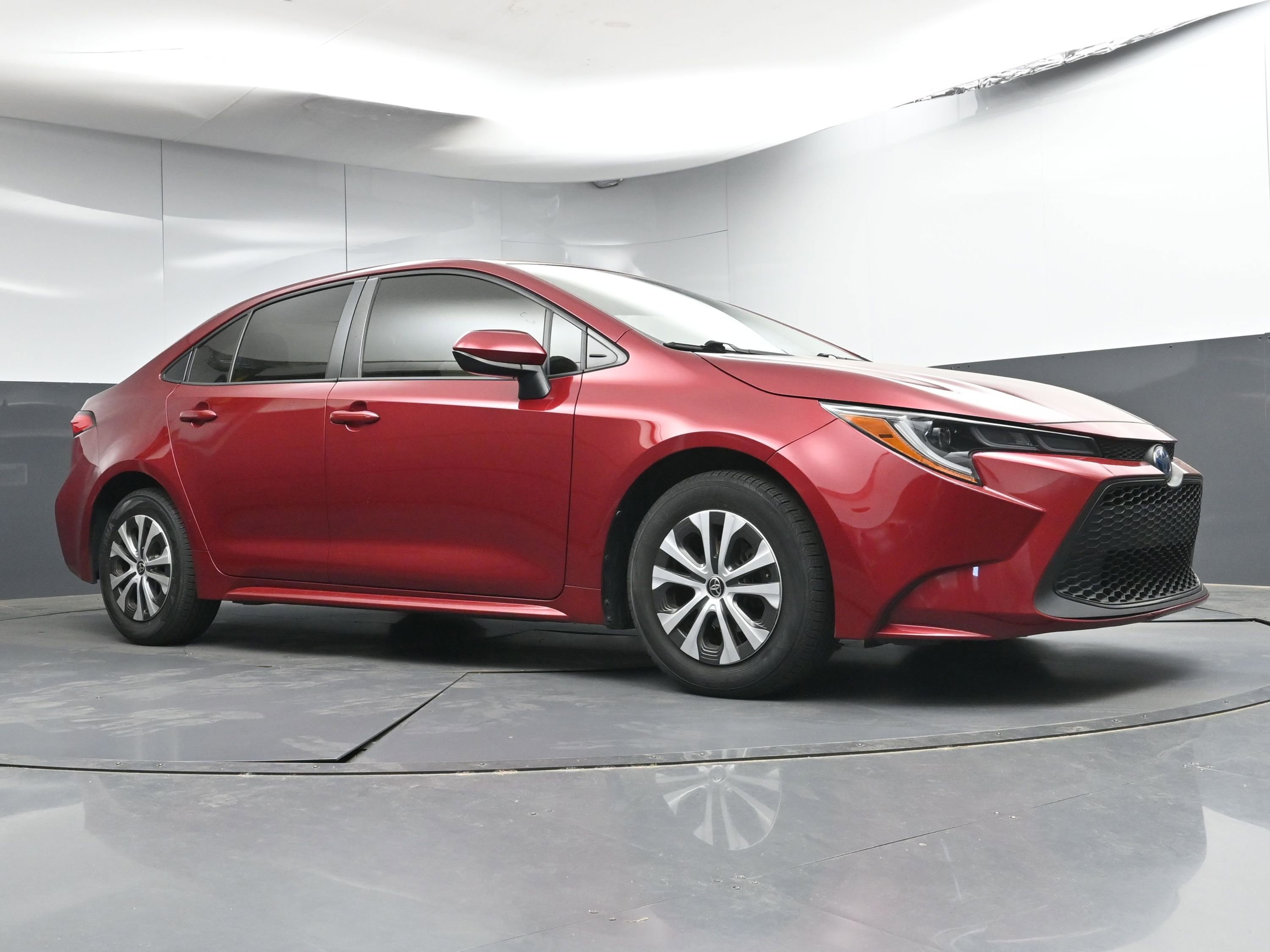 Used 2022 Toyota Corolla LE FWD image 23