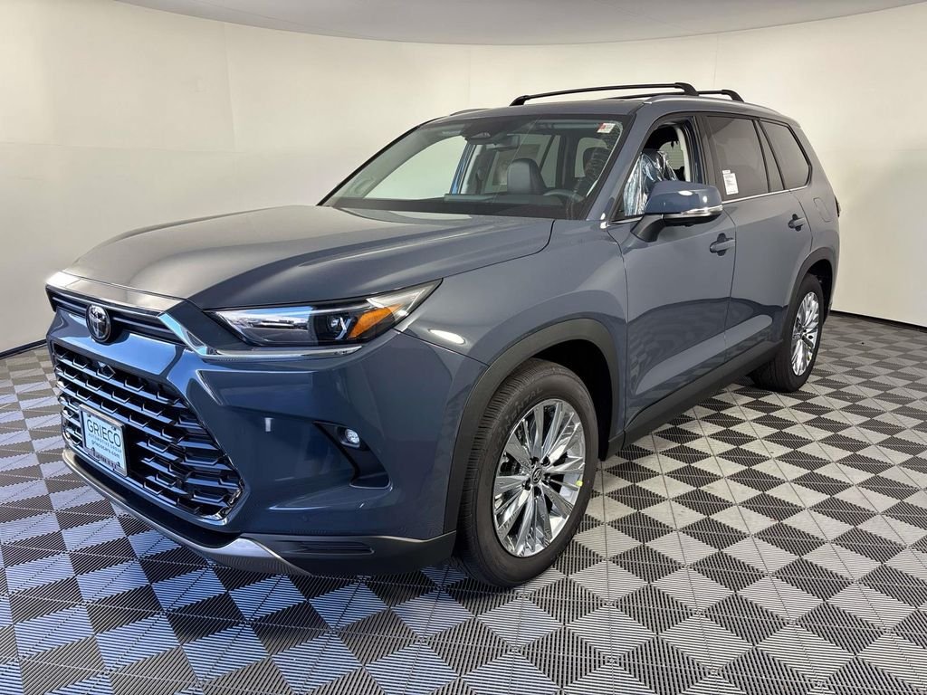 New 2026 Toyota Grand Highlander AWD image 3