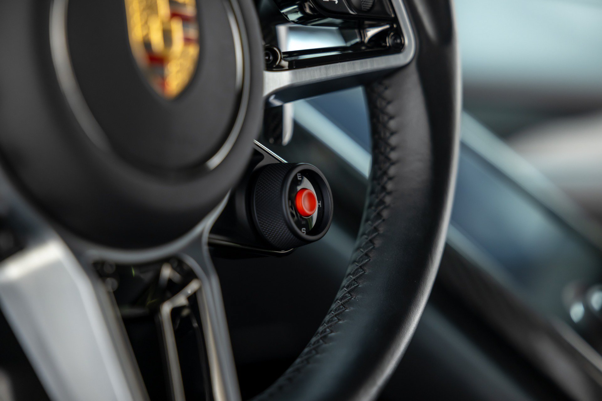 Used 2015 Porsche 918 Spyder AWD/4WD image 46