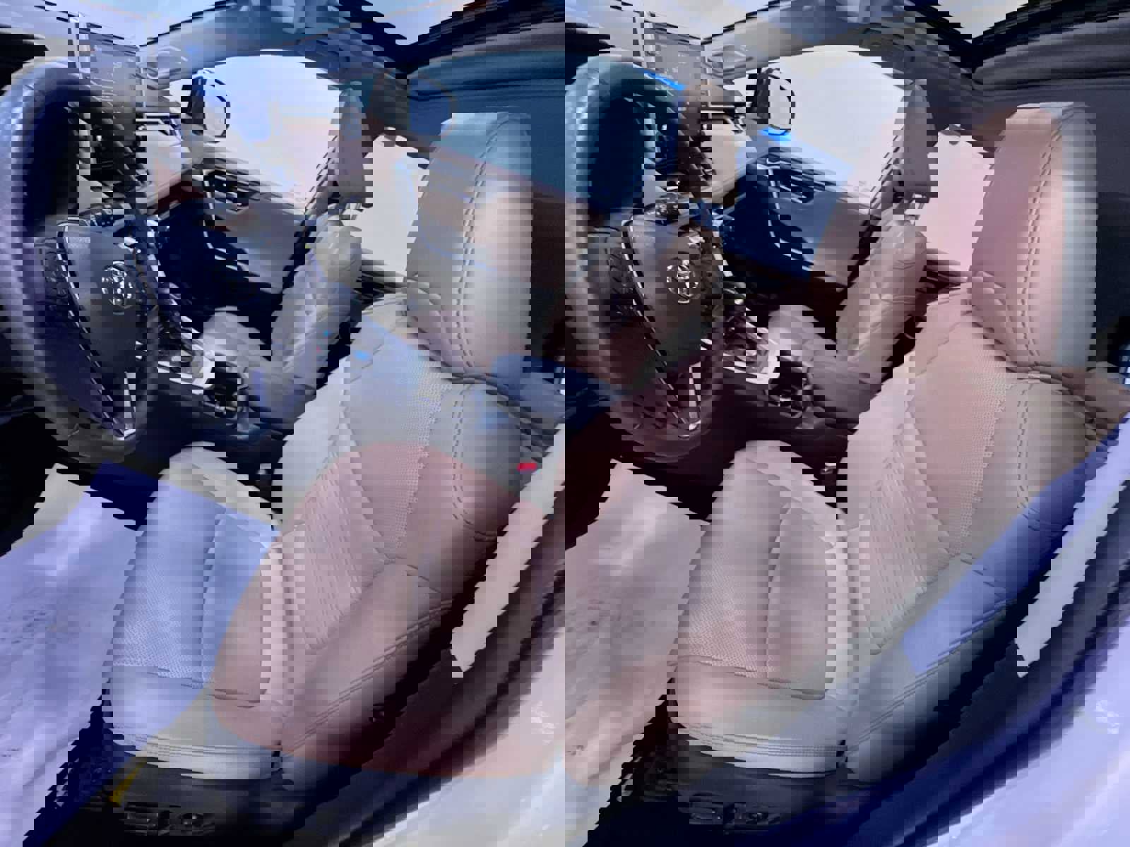 Used 2022 Toyota RAV4 Limited image 14