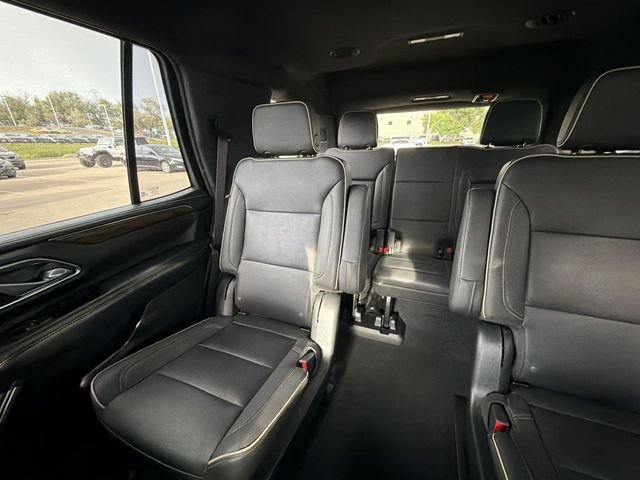Used 2023 Chevrolet Tahoe Premier AWD/4WD image 14