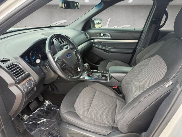 Certified 2019 Ford Explorer XLT w/ Equipment Group 201A image 19