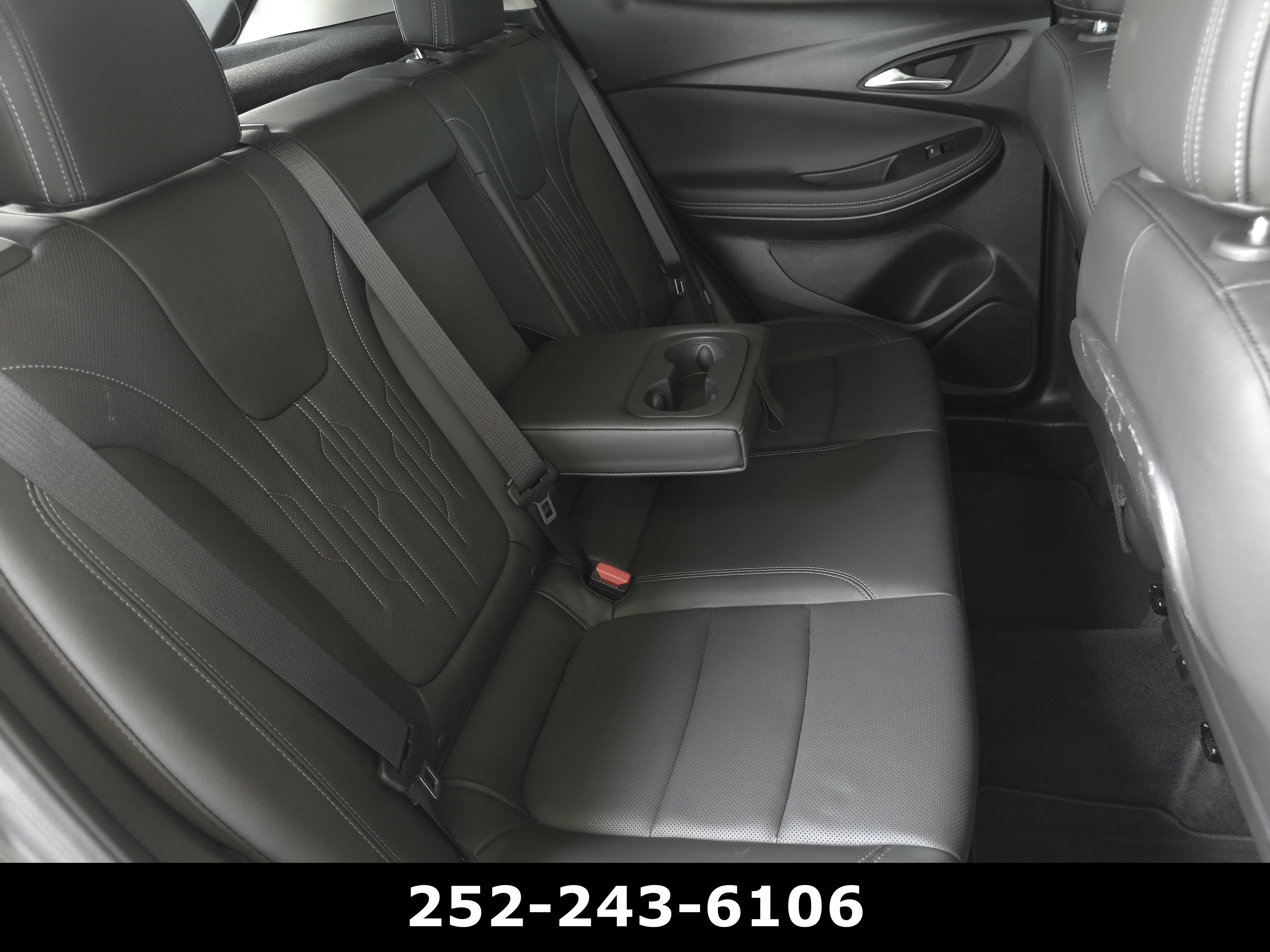 Used 2025 Buick Encore GX Avenir w/ Avenir Technology Package AWD/4WD image 33