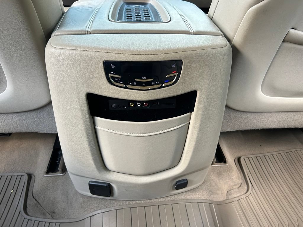 Used 2016 Cadillac Escalade ESV Premium AWD/4WD image 42
