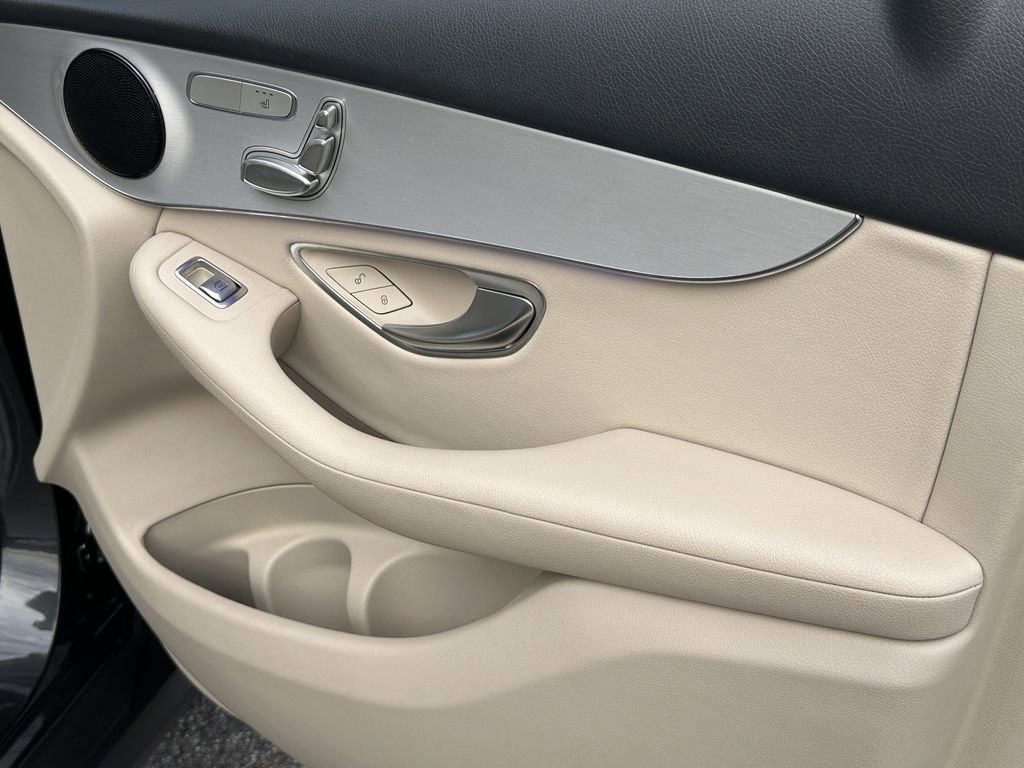Certified 2022 Mercedes-Benz GLC 300 image 16