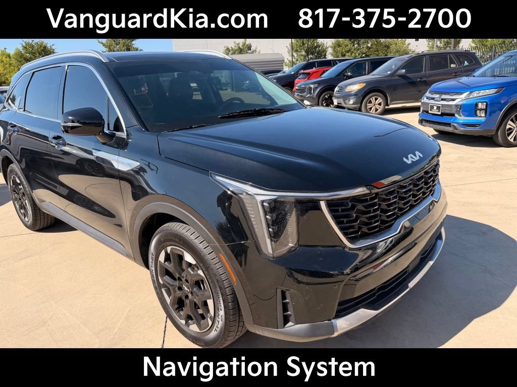 Certified 2025 Kia Sorento S w/ Panoramic Sunroof Package FWD image 5