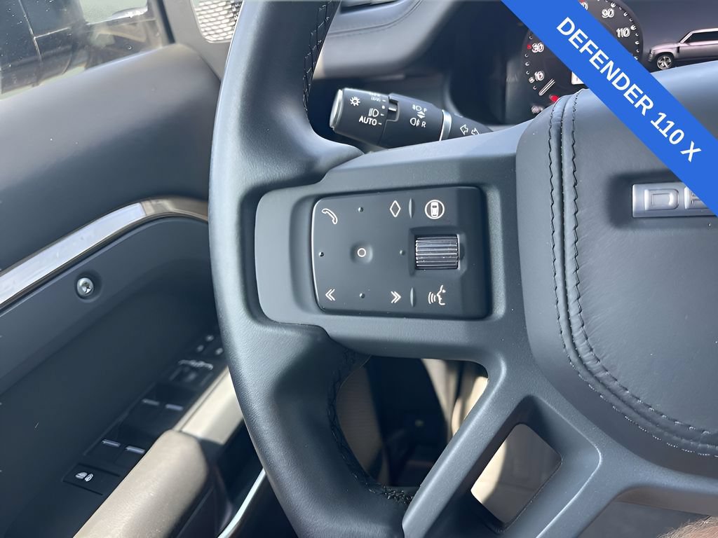 Used 2024 Land Rover Defender 110 X AWD/4WD image 26