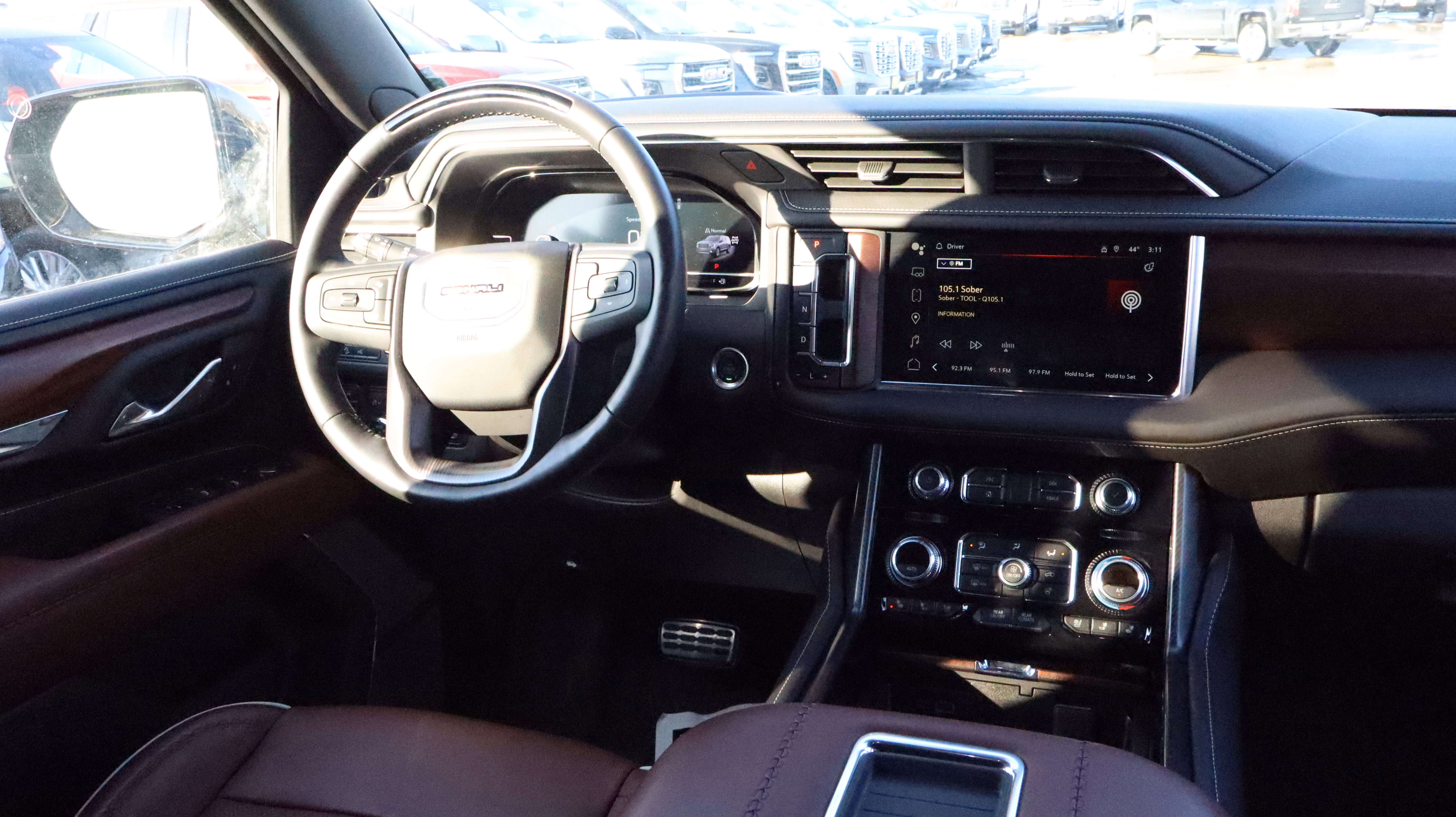 Certified 2024 GMC Yukon Denali Ultimate image 10