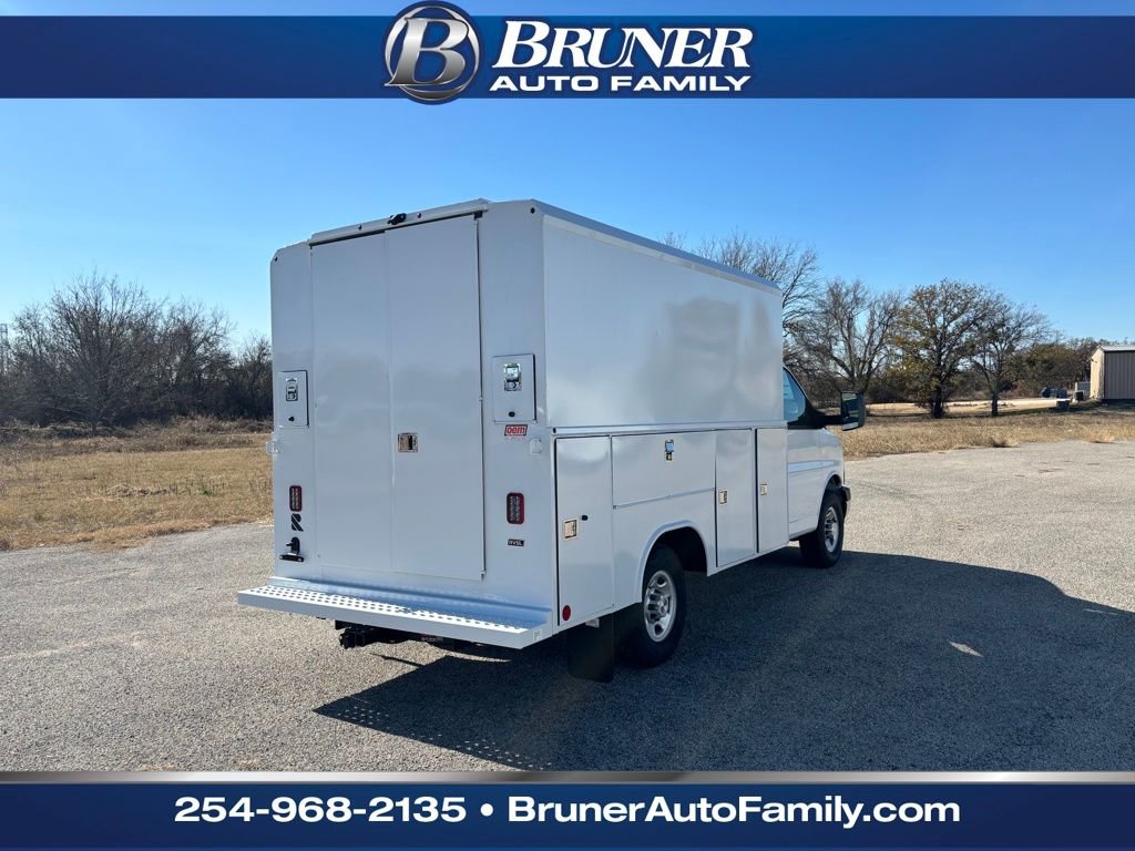 New 2025 Chevrolet Express 3500 w/ Power Convenience Package RWD image 5