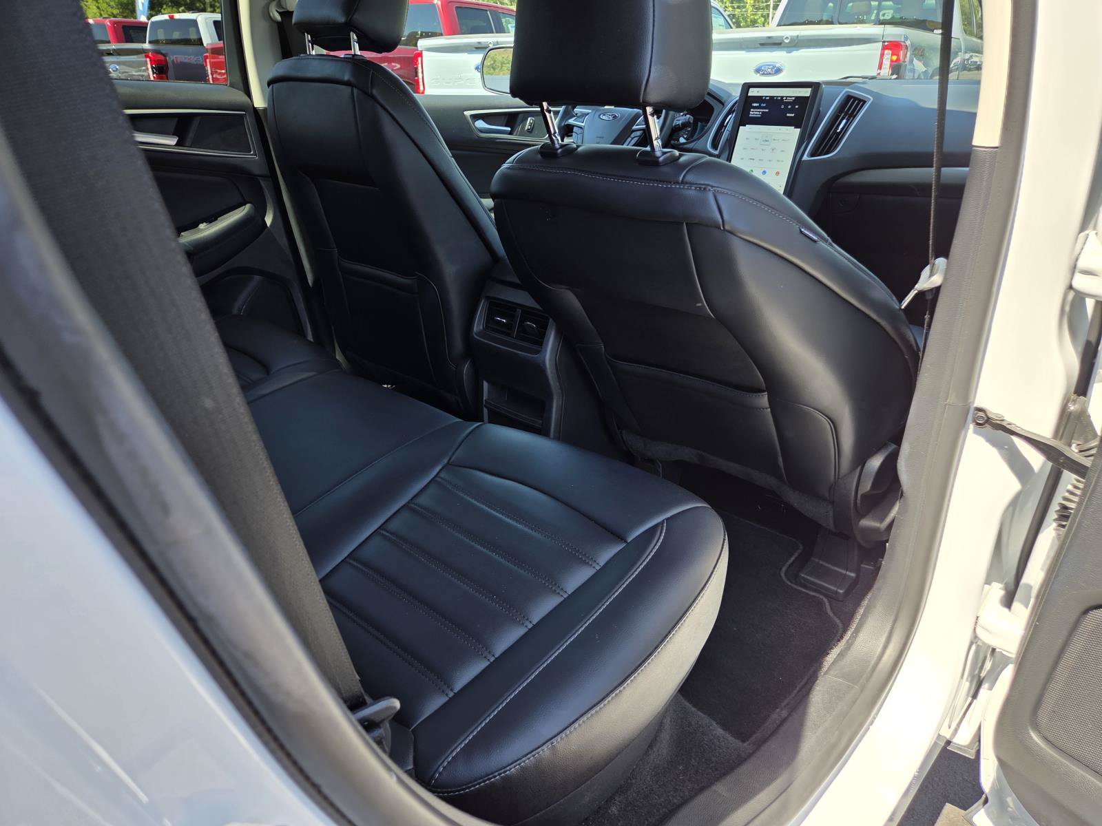 Used 2024 Ford Edge SEL AWD/4WD image 19