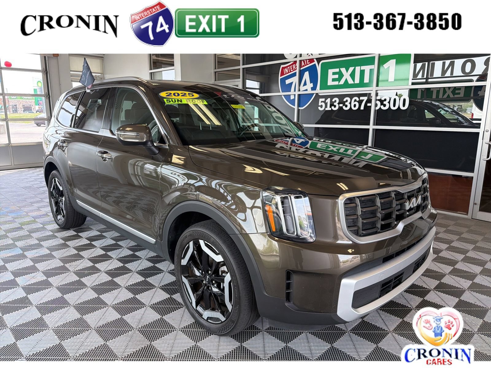 Used 2025 Kia Telluride S FWD image 1