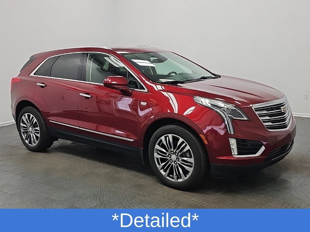Used 2017 Cadillac XT5 Premium Luxury FWD image 2