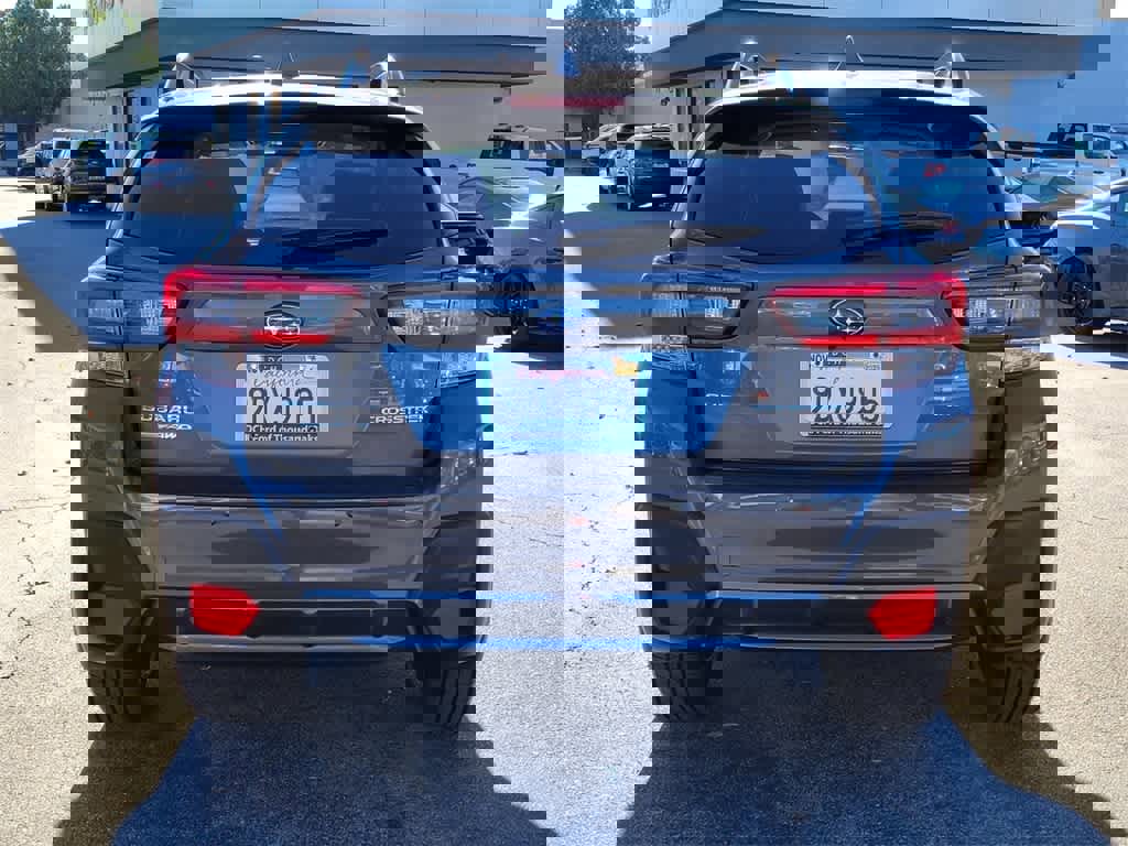 Used 2023 Subaru Crosstrek 2.5i Limited w/ Moonroof Package image 4